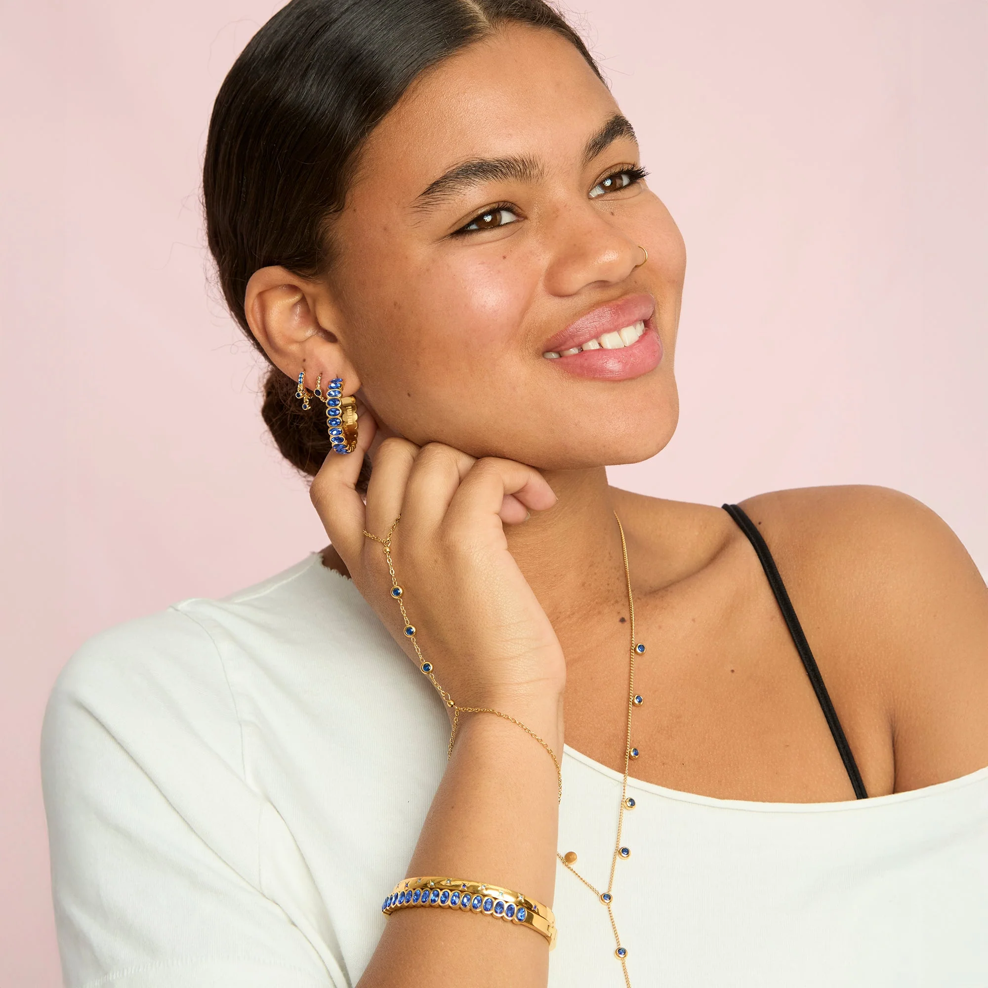 Madeleine Hand Chain - Image 14